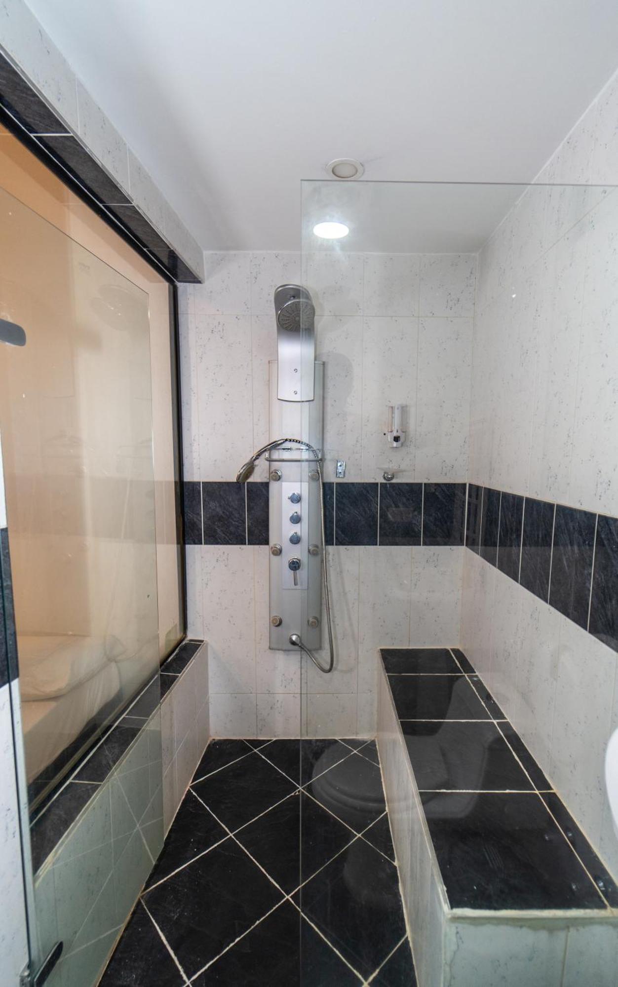 79 Hotel Medellin Ngoại thất bức ảnh