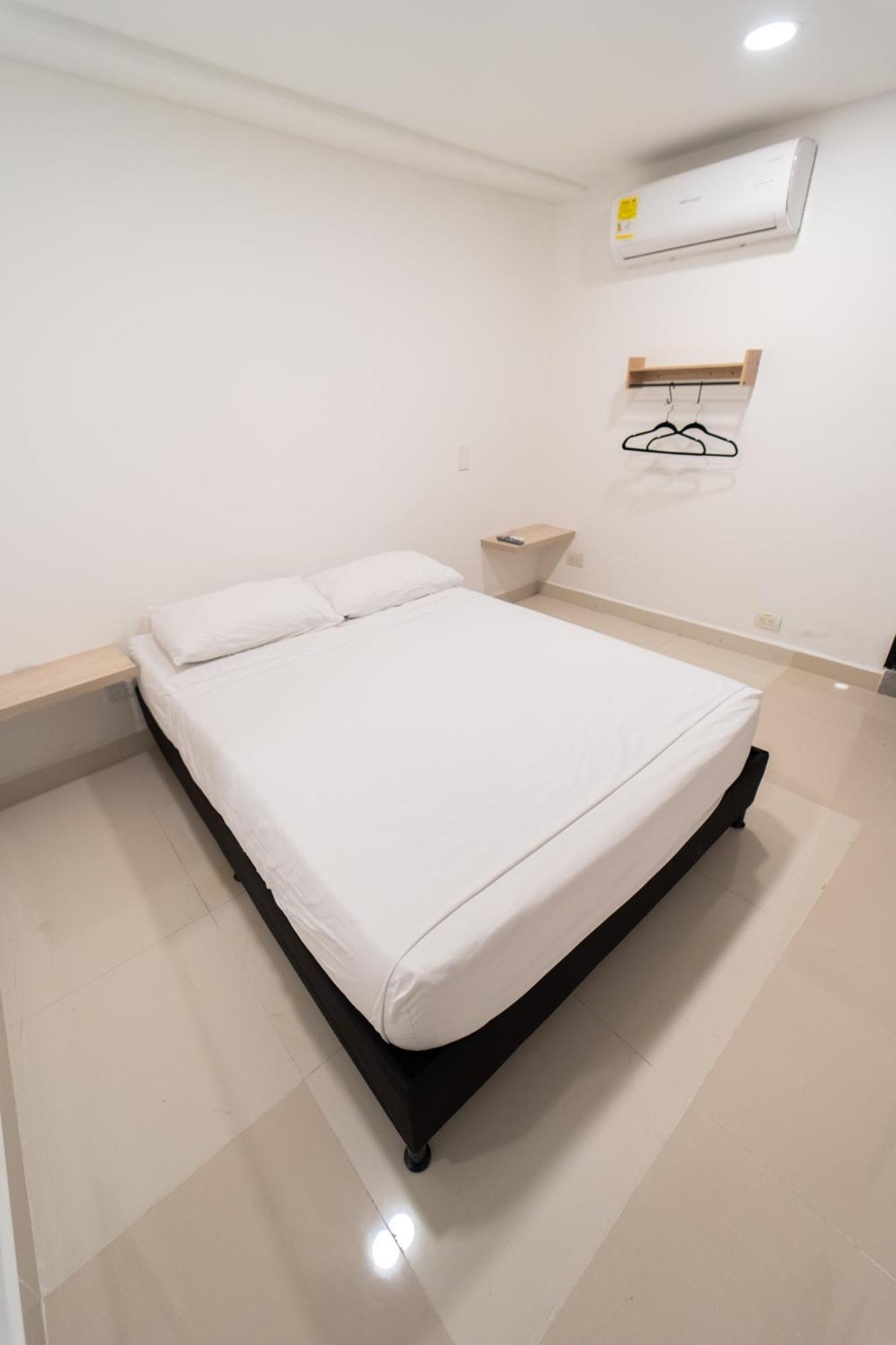 79 Hotel Medellin Ngoại thất bức ảnh