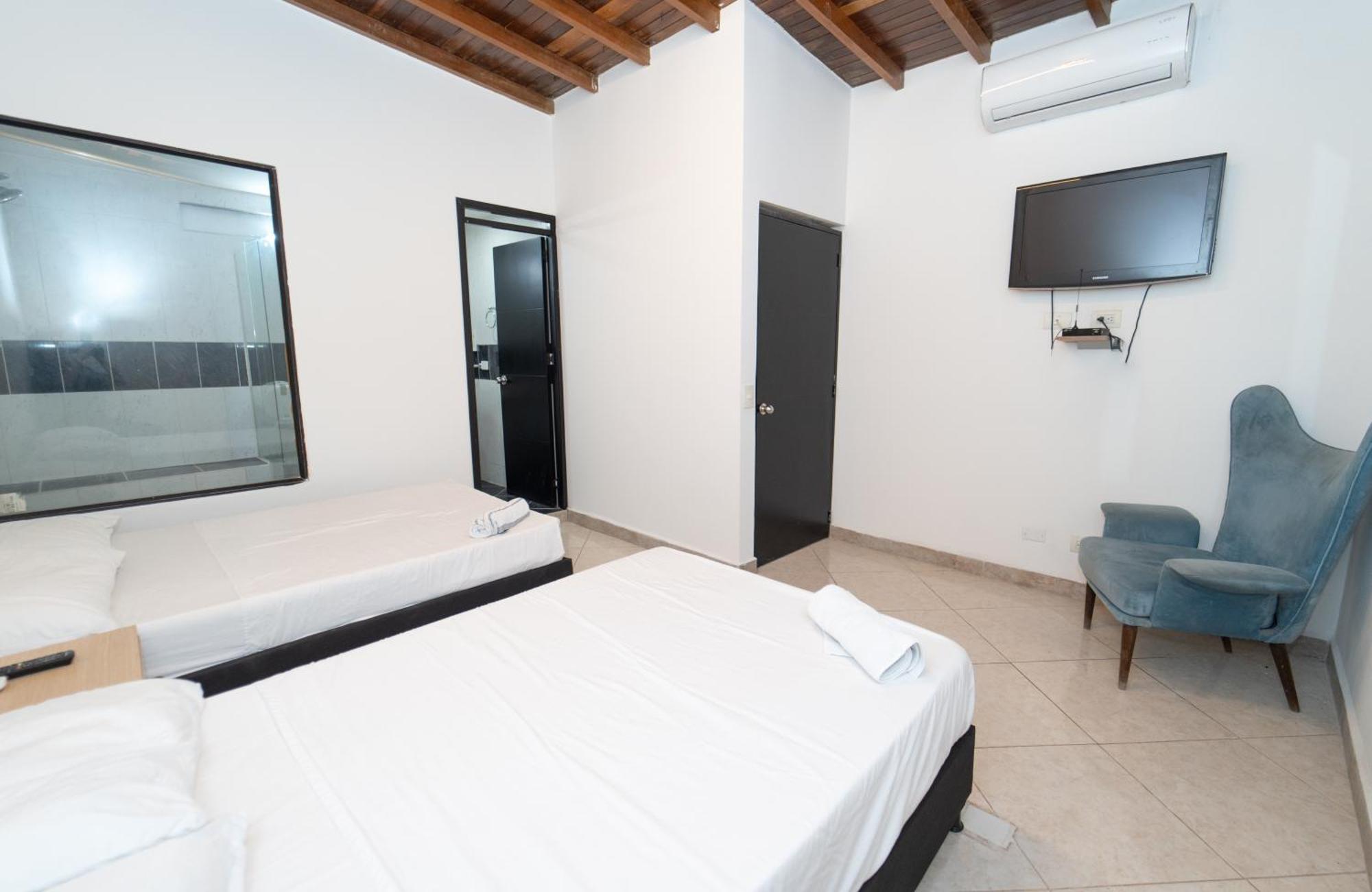 79 Hotel Medellin Ngoại thất bức ảnh