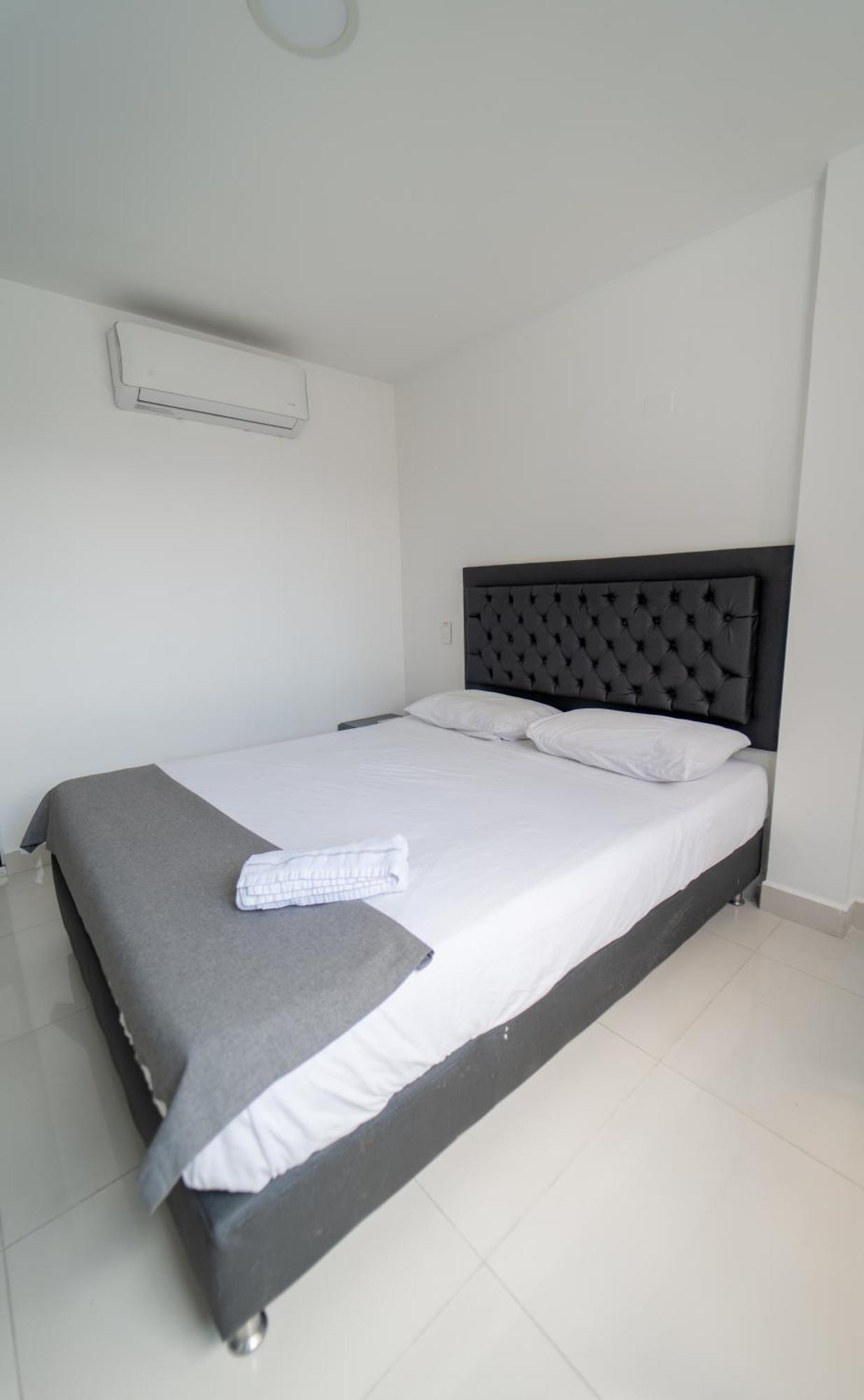 79 Hotel Medellin Ngoại thất bức ảnh