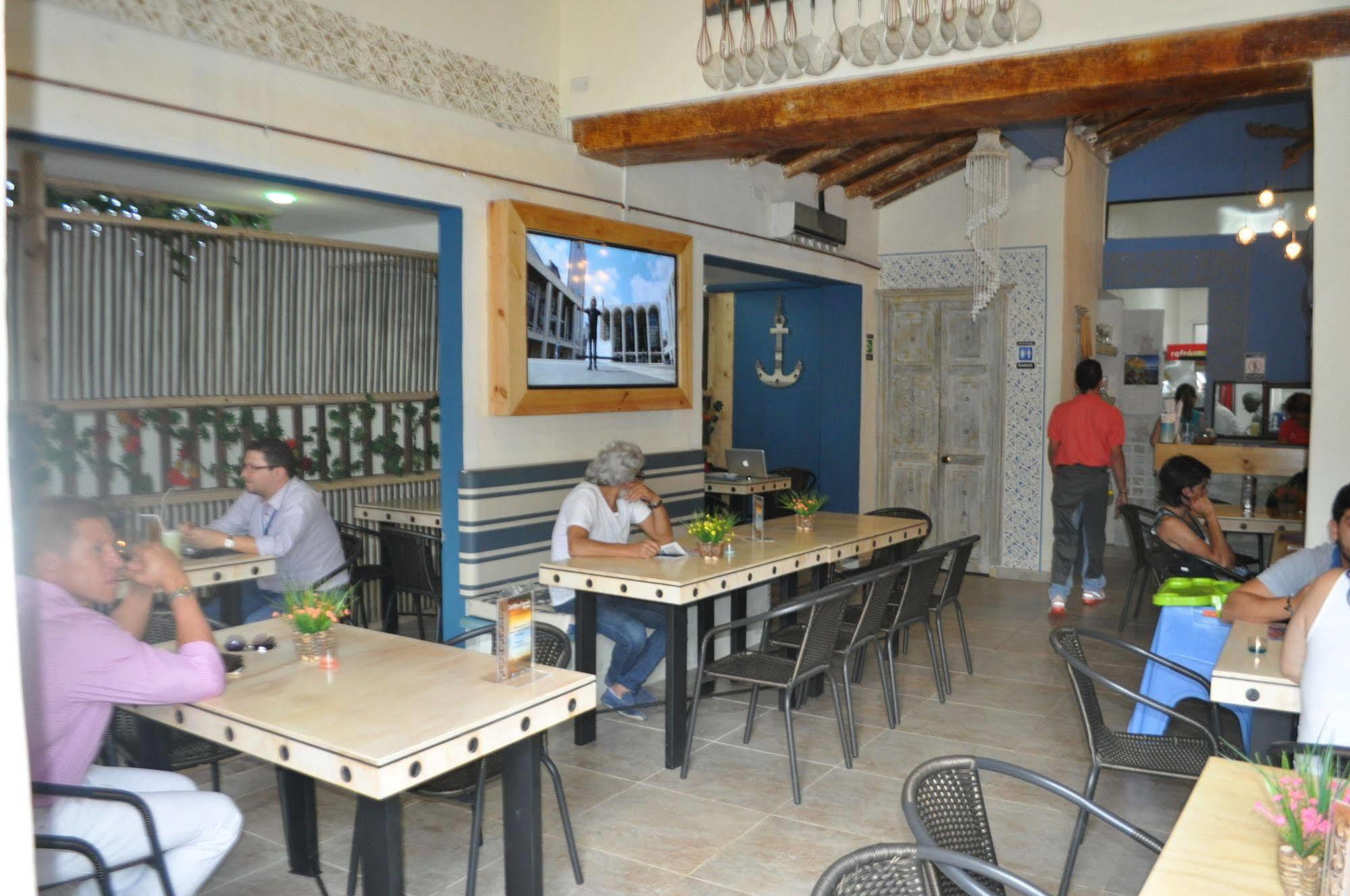79 Hotel Medellin Ngoại thất bức ảnh