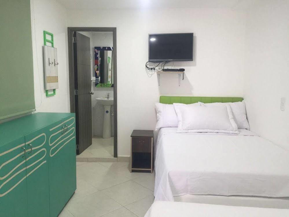 79 Hotel Medellin Ngoại thất bức ảnh