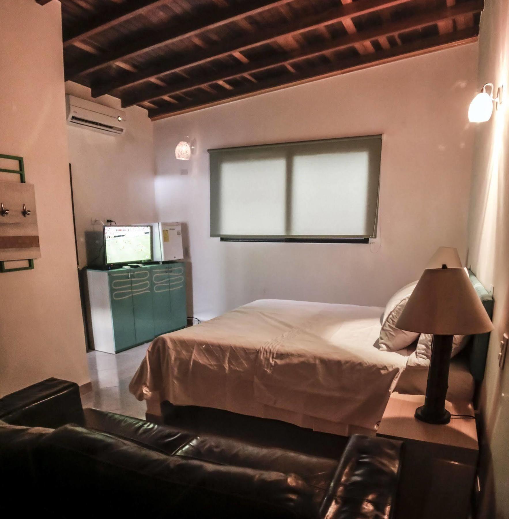 79 Hotel Medellin Ngoại thất bức ảnh
